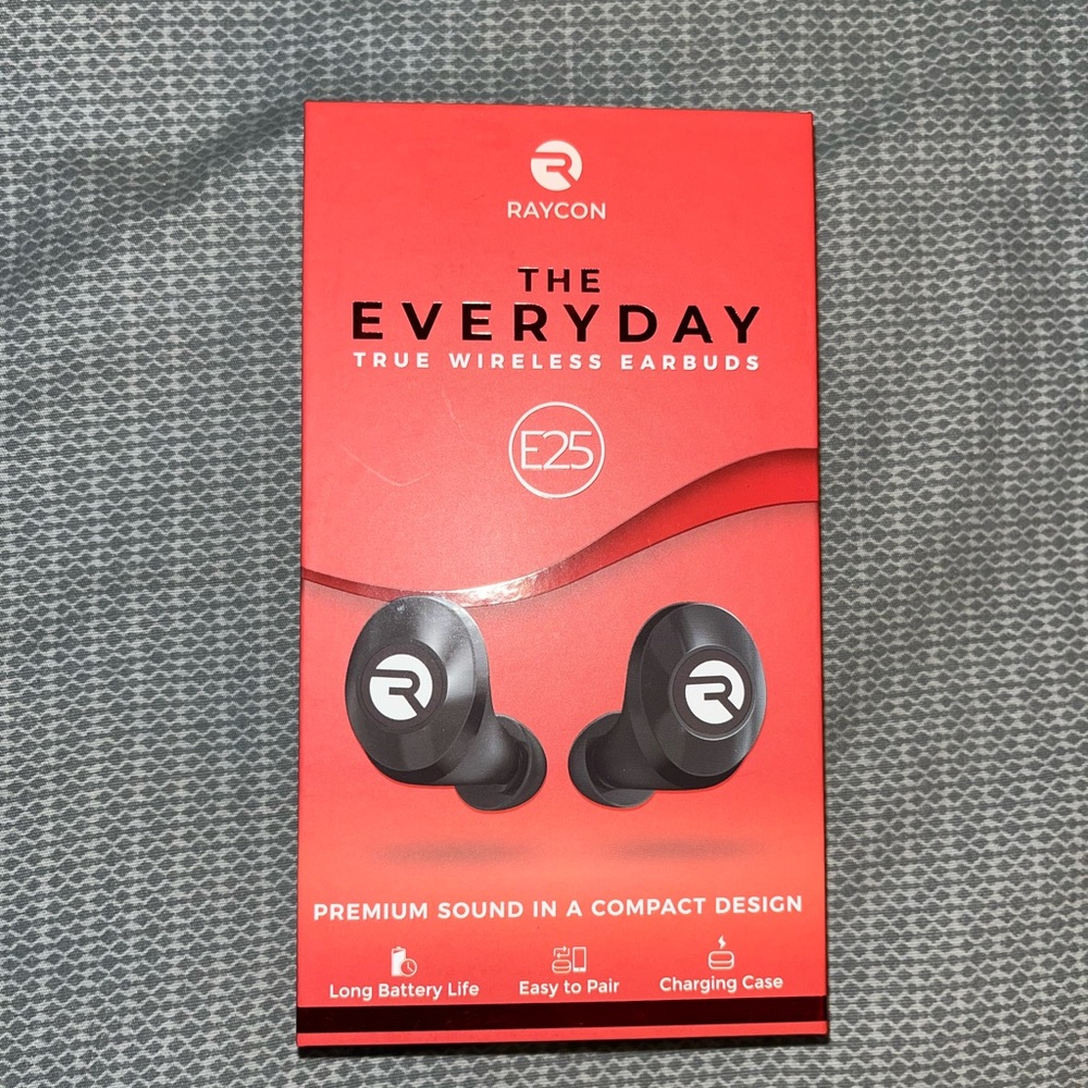 NWOT Raycon E25 Earbuds